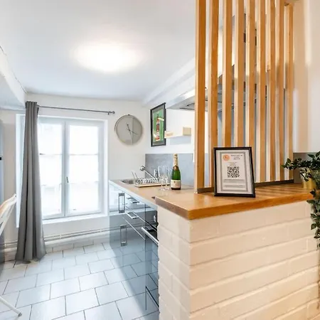 Esope By Kleidos-ravissant T2 En Plein Centre De Apartamento *